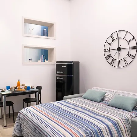 Dimora Delle Vigne Bed & Breakfast 3*